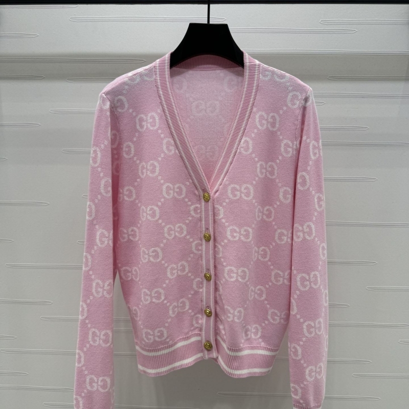 G*u*i coats